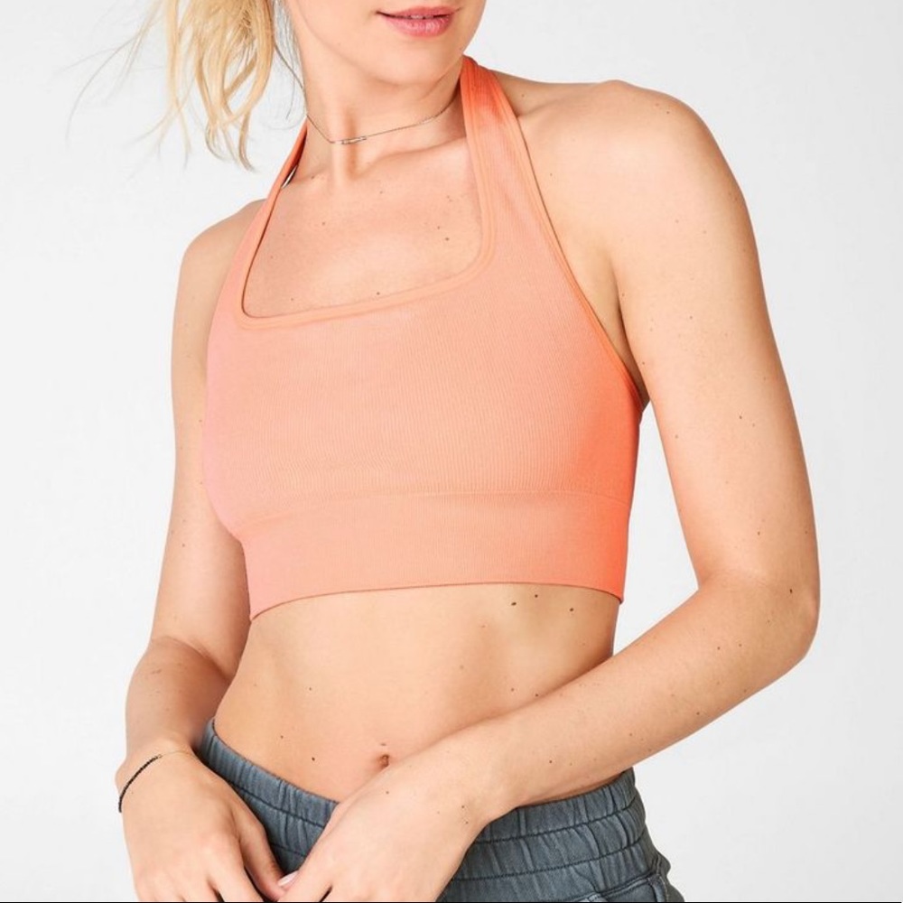 NWOT Fabletics piper ribbed seemless Halter Bra peach apricot small